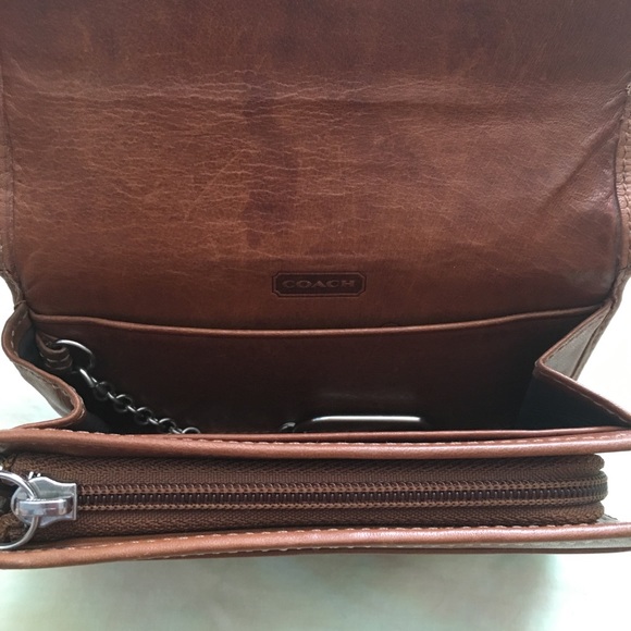 Authentic brown leather Coach wallet and keychain - Picture 5 of 7